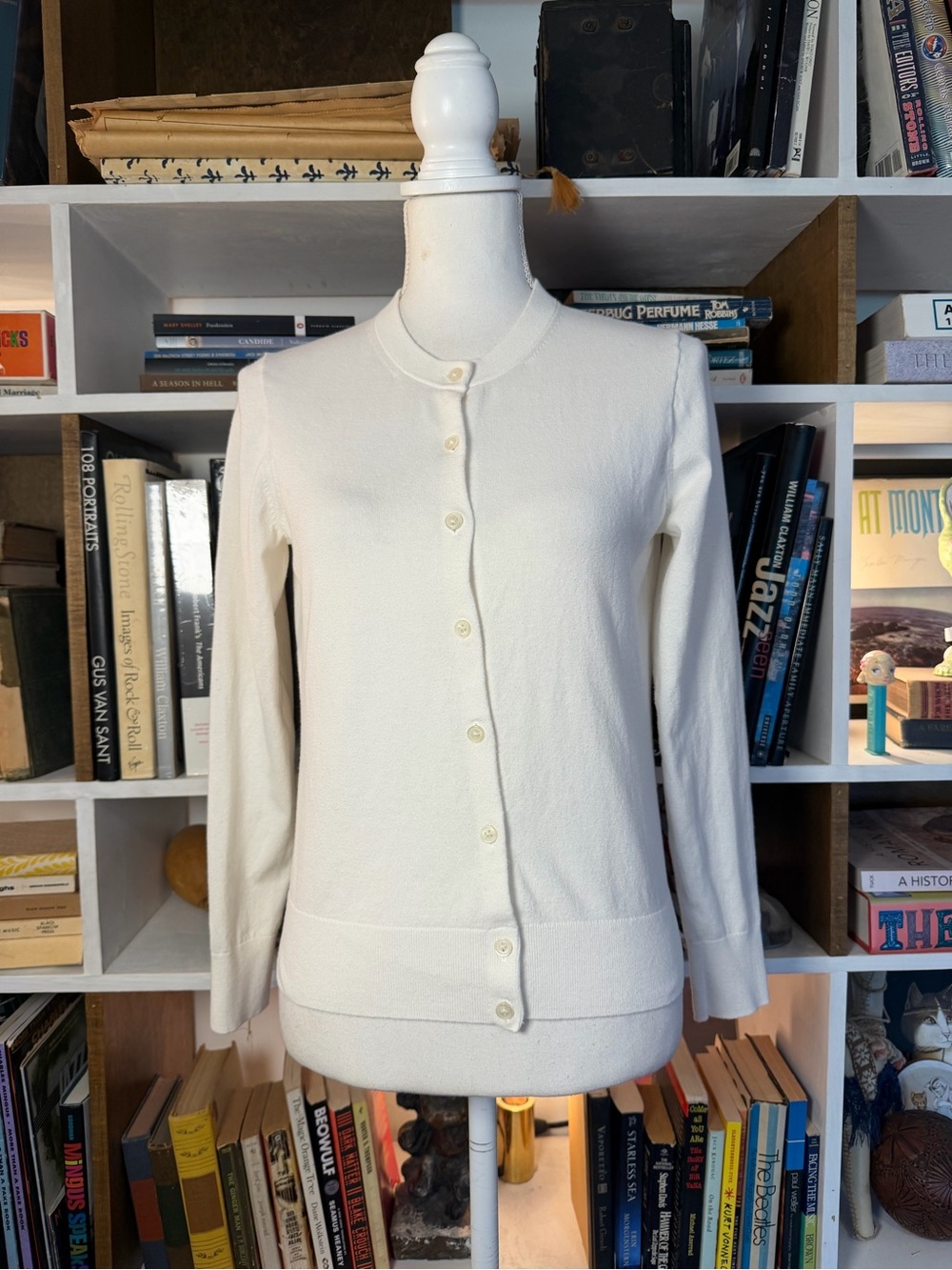 Women's Cream Button-Front Sweater Cardigan